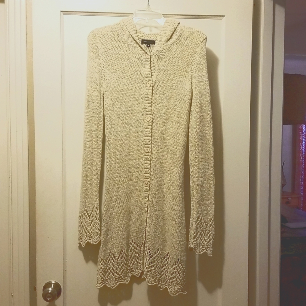 New, no tags, BCBG hooded, cream, crochet cardigan Women's Medium.